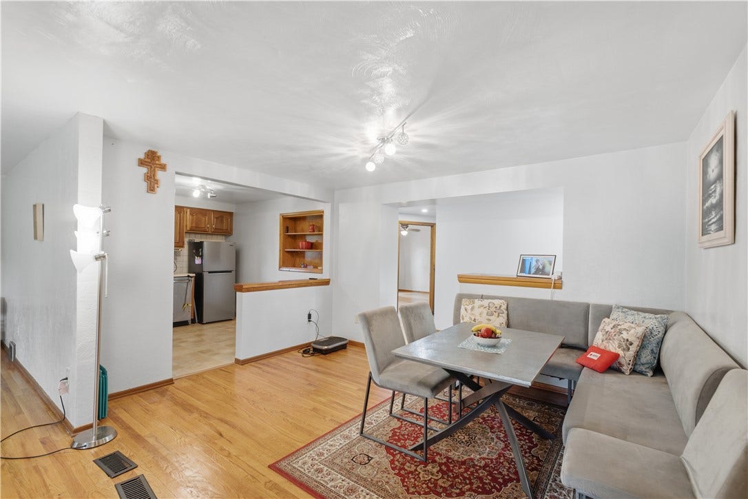 1342 Long Ave, Bethel Park, PA 15102 1342 Long Ave, Bethel Park, PA 15102