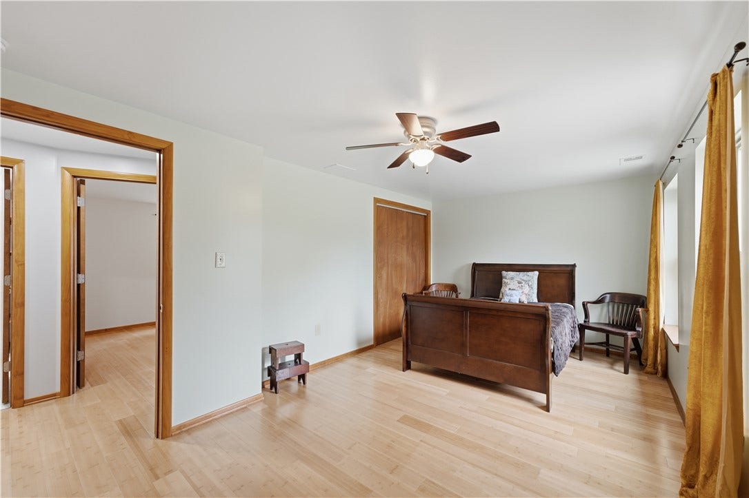 1342 Long Ave, Bethel Park, PA 15102 1342 Long Ave, Bethel Park, PA 15102