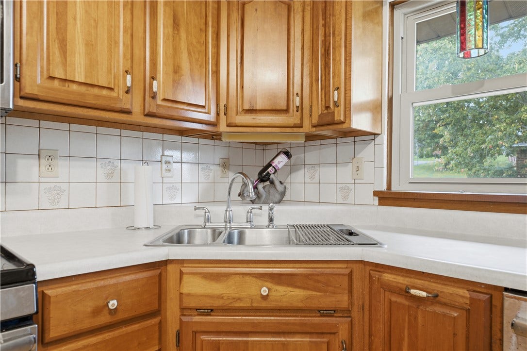 1342 Long Ave, Bethel Park, PA 15102 1342 Long Ave, Bethel Park, PA 15102