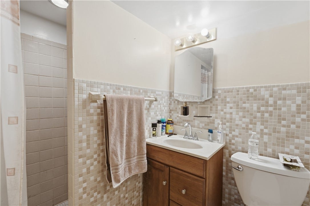 1342 Long Ave, Bethel Park, PA 15102 1342 Long Ave, Bethel Park, PA 15102