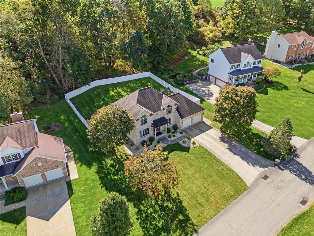 109 Bayberry Dr, Sarver, PA 16055