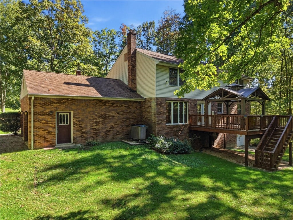 402 Golden Grove Rd, Baden, PA 15005 402 Golden Grove Rd, Baden, PA 15005