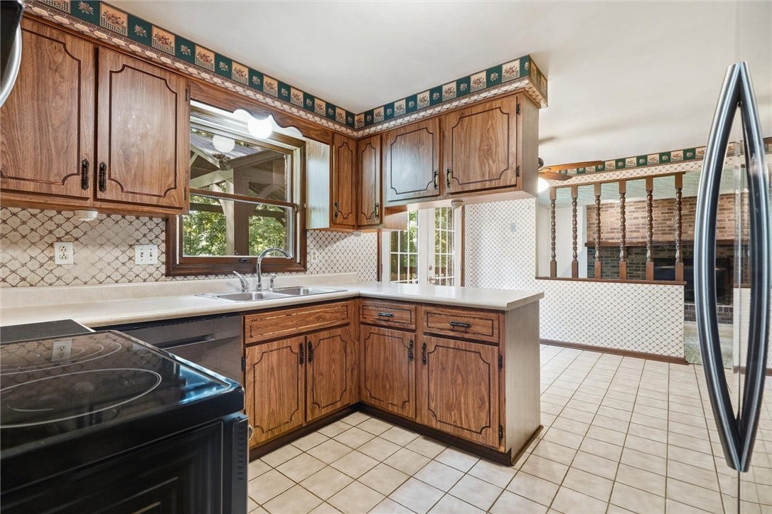 402 Golden Grove Rd, Baden, PA 15005 402 Golden Grove Rd, Baden, PA 15005