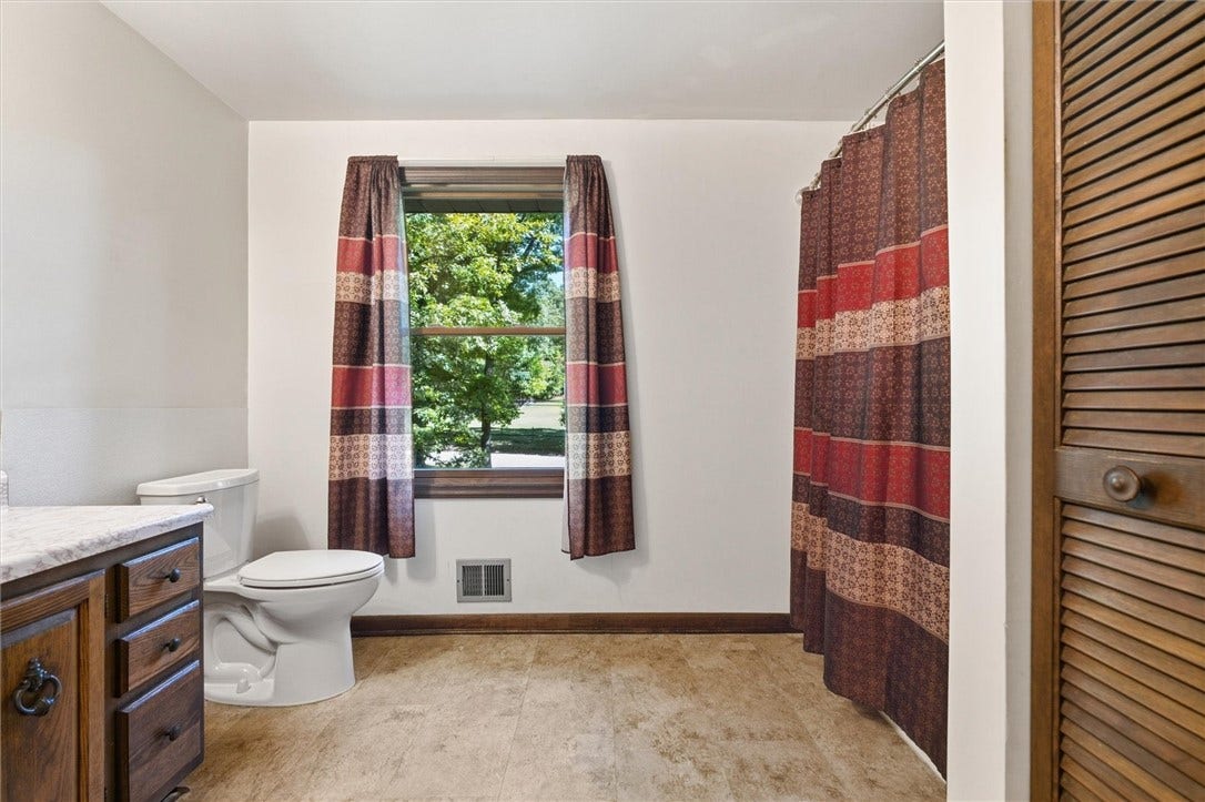 402 Golden Grove Rd, Baden, PA 15005 402 Golden Grove Rd, Baden, PA 15005