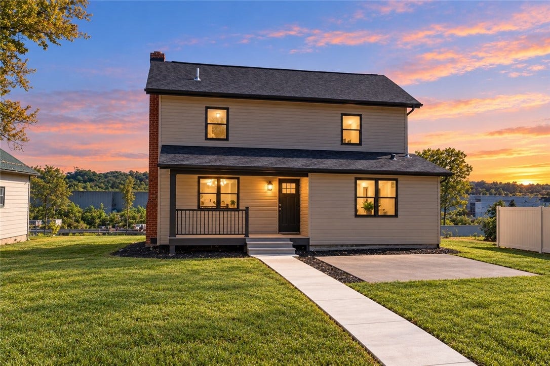 511 N Fourth St, Youngwood, PA 15697