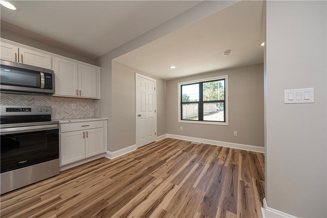 511 N Fourth St, Youngwood, PA 15697