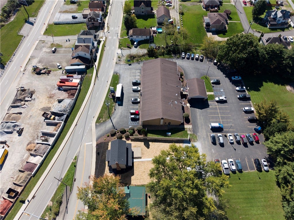 511 N Fourth St, Youngwood, PA 15697