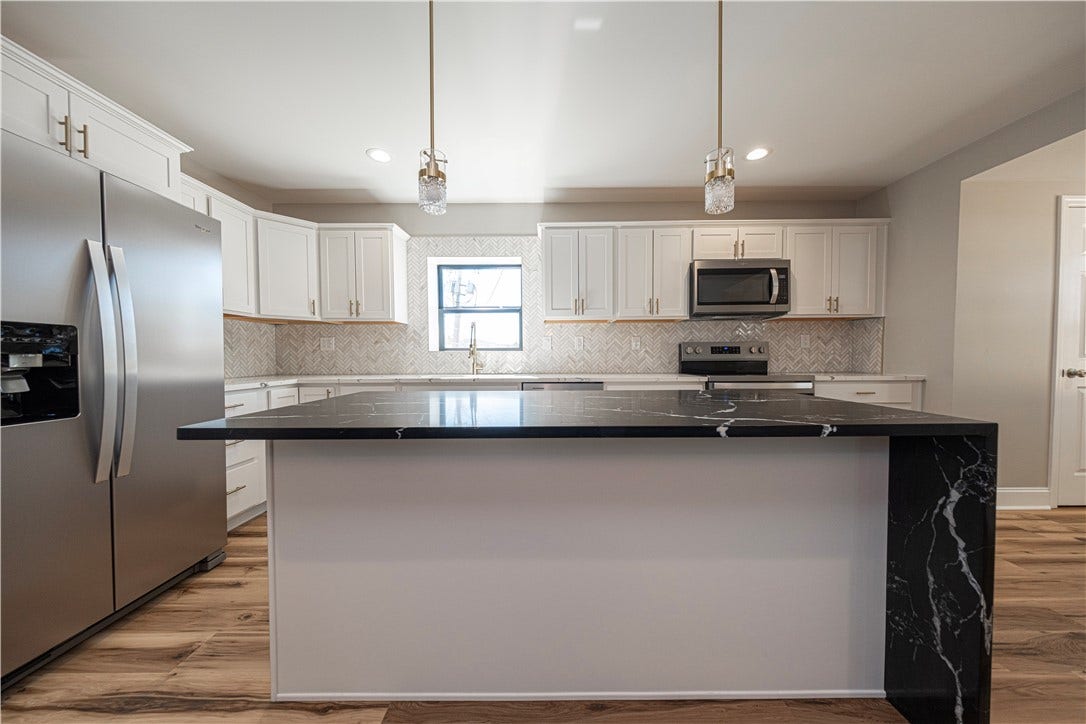 511 N Fourth St, Youngwood, PA 15697