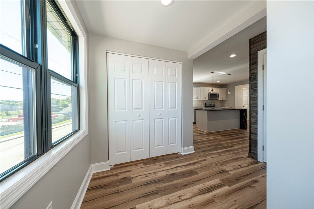 511 N Fourth St, Youngwood, PA 15697