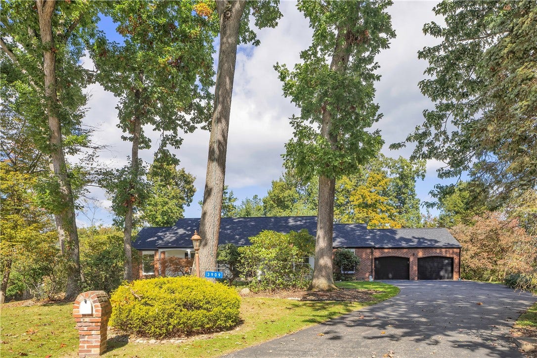 3909 Glencoe Court, Murrysville, PA 15668 Nestled at the end of a cul-de-sac on just under 1/3 acre, peaceful, wooded lot.