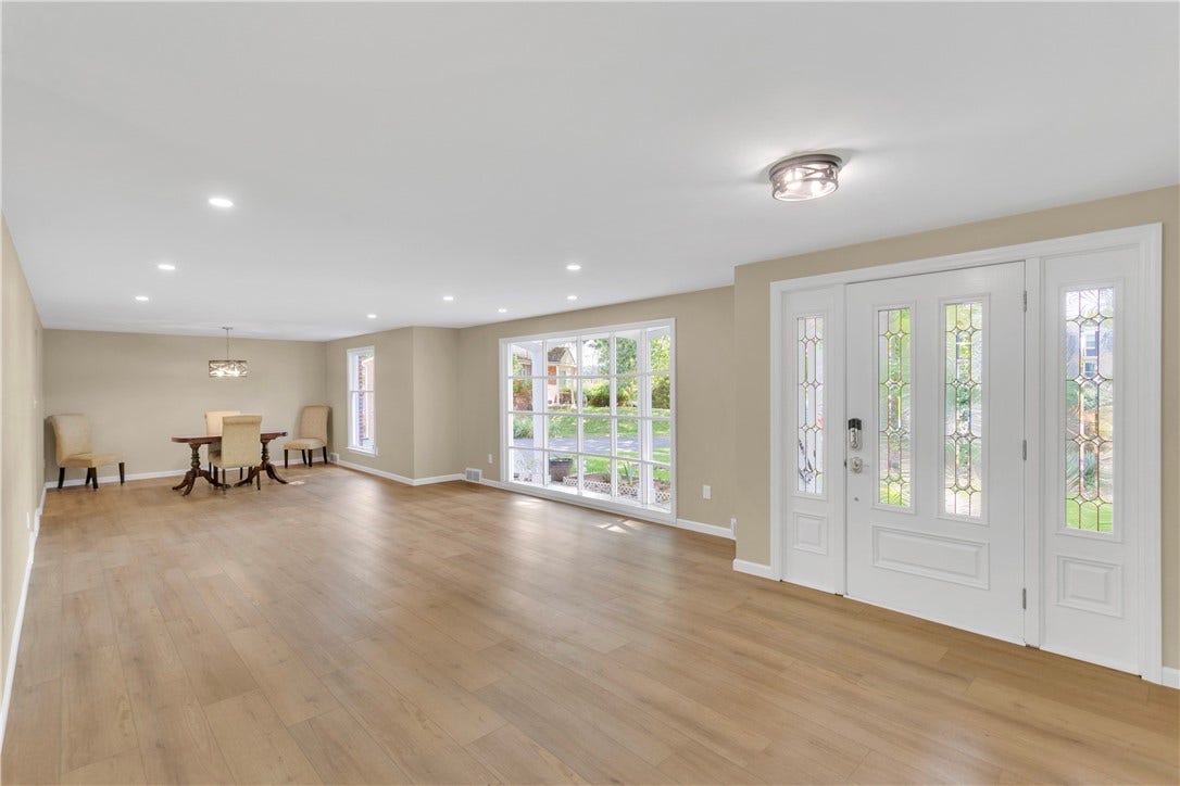 3909 Glencoe Court, Murrysville, PA 15668 Spacious 13x8 entry with beautiful front door and new LVP wood-look flooring throughout the main level.