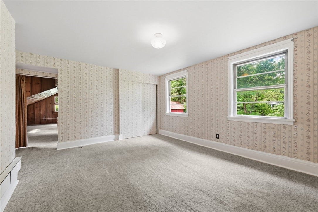 6113 Valencia Rd, Valencia, PA 16059 6113 Valencia Rd, Valencia, PA 16059