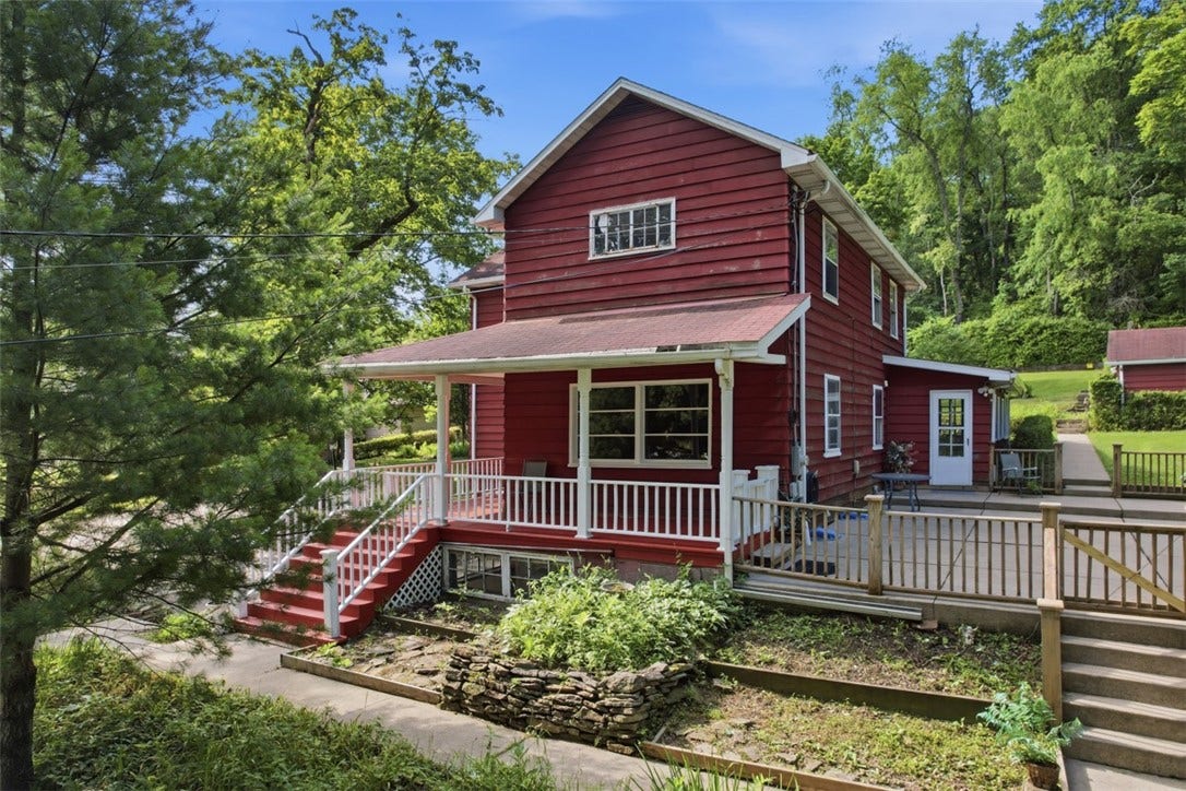 6113 Valencia Rd, Valencia, PA 16059 6113 Valencia Rd, Valencia, PA 16059