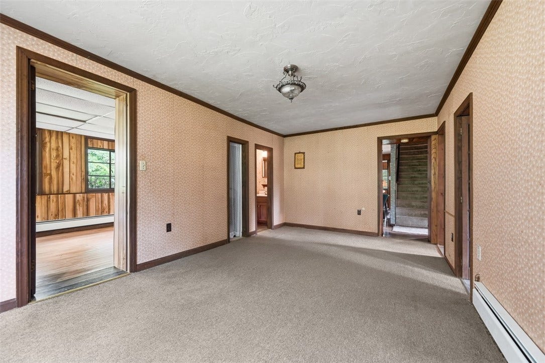 6113 Valencia Rd, Valencia, PA 16059 6113 Valencia Rd, Valencia, PA 16059