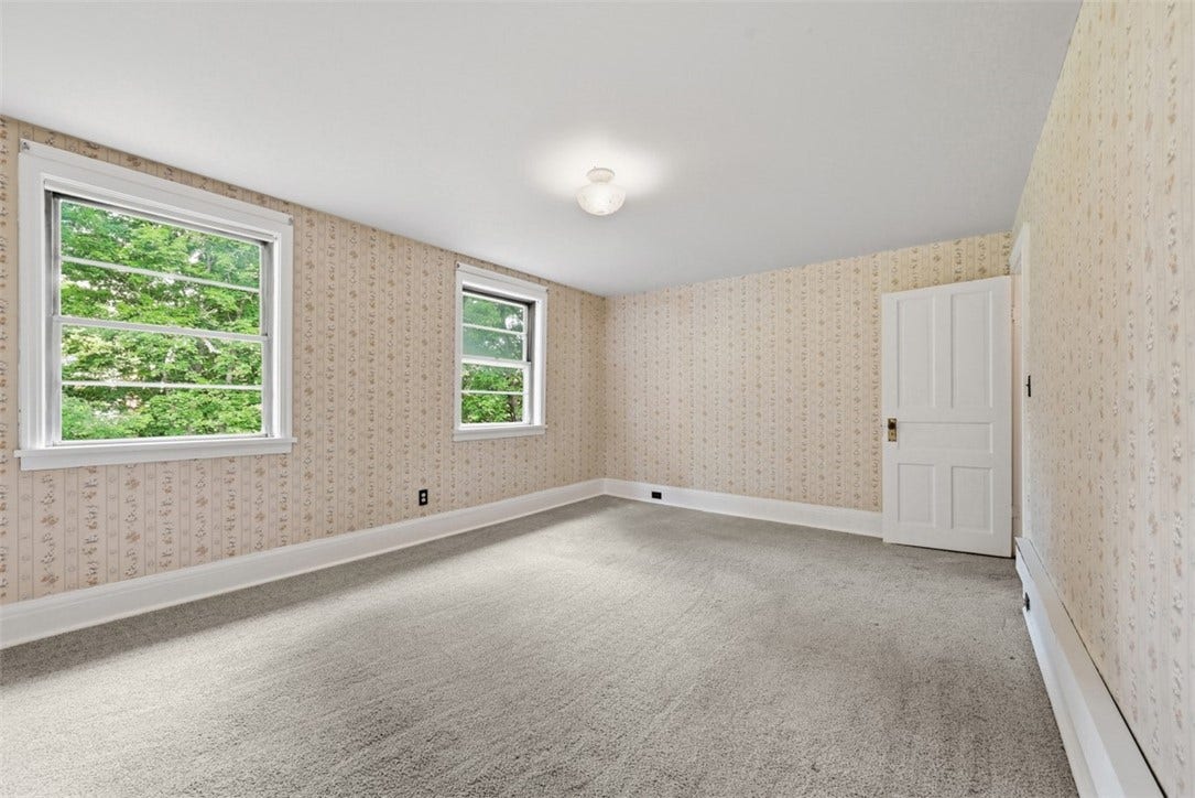 6113 Valencia Rd, Valencia, PA 16059 6113 Valencia Rd, Valencia, PA 16059