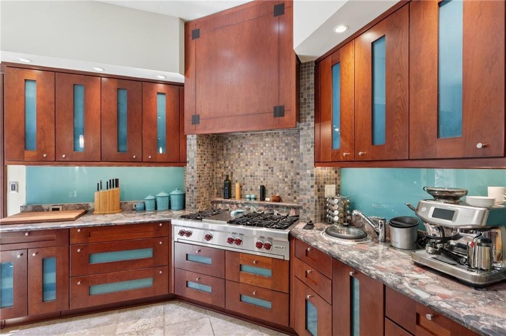 2330 South Ridge Drive, Hidden Valley, PA 15502