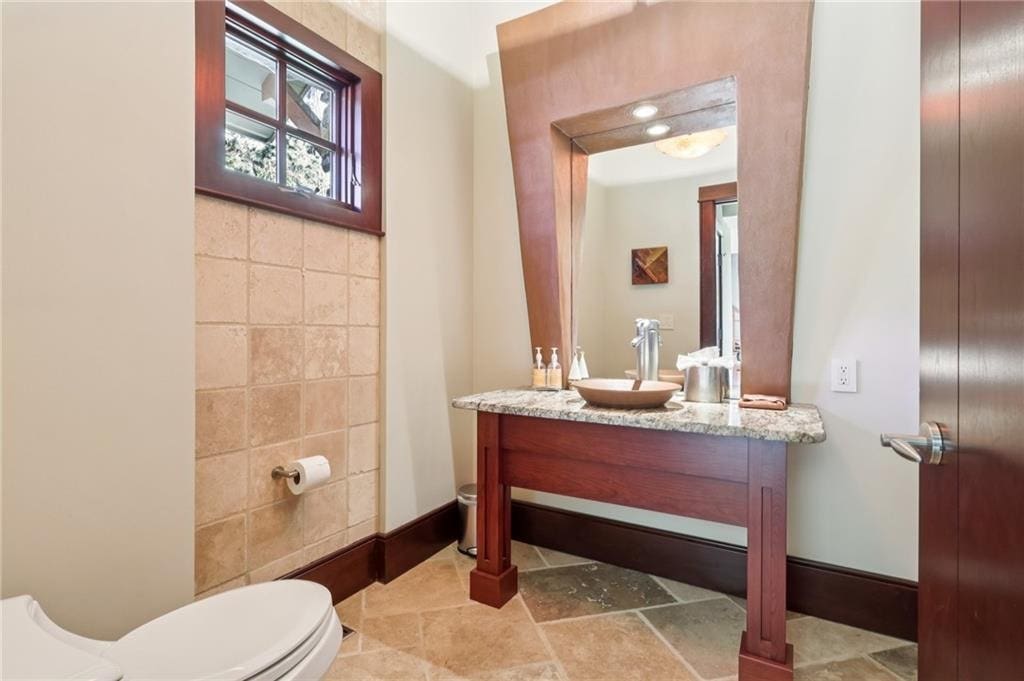 2330 South Ridge Drive, Hidden Valley, PA 15502