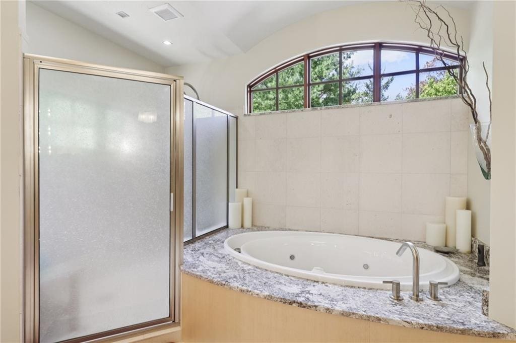 2330 South Ridge Drive, Hidden Valley, PA 15502