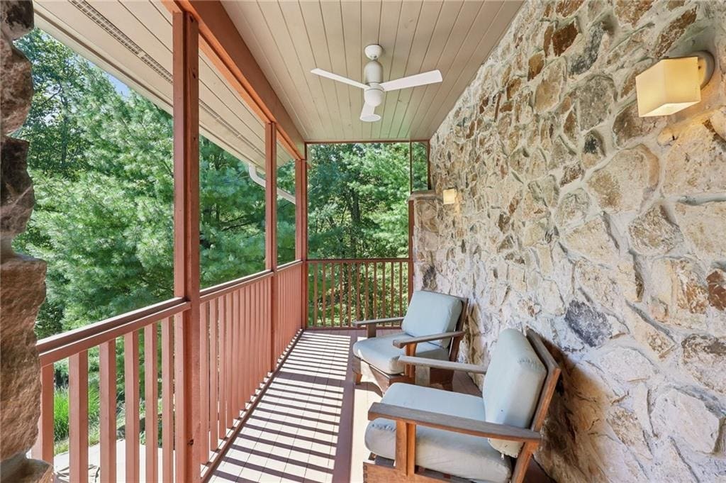 2330 South Ridge Drive, Hidden Valley, PA 15502
