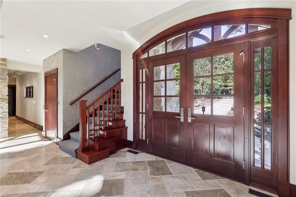 2330 South Ridge Drive, Hidden Valley, PA 15502