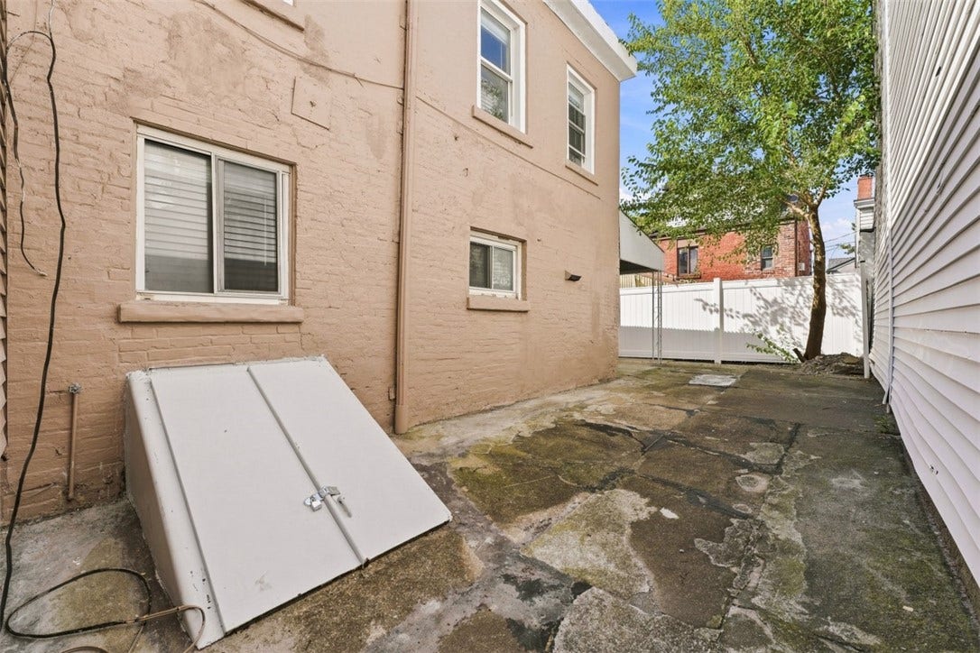 1717 Sidney St, Pittsburgh, PA 15203
