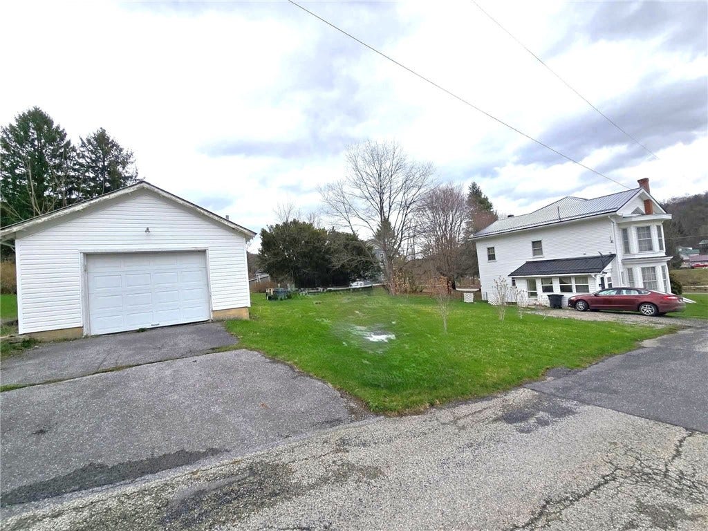 151 Front St, Cherry Tree, PA 15724 151 Front St, Cherry Tree, PA 15724