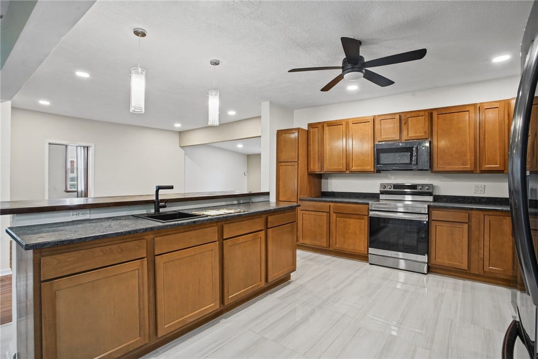 408 S Broadway Street, #408, Scottdale, PA 15650