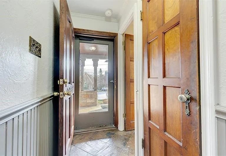634 Bower Hill Road, Pittsburgh, PA 15243