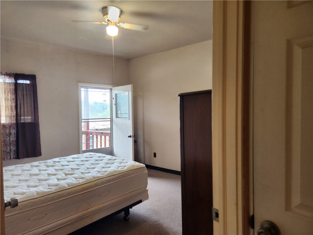 5623-5625 Carnegie St, Pittsburgh, PA 15201 First floor added bedroom on 5625 side