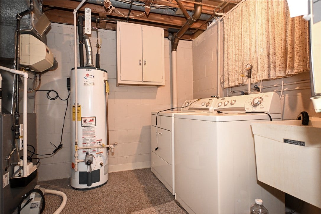 5015 Elmwood Dr, Pittsburgh, PA 15227 5015 Elmwood Dr, Pittsburgh, PA 15227