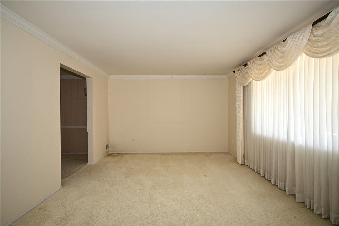 5015 Elmwood Dr, Pittsburgh, PA 15227 5015 Elmwood Dr, Pittsburgh, PA 15227