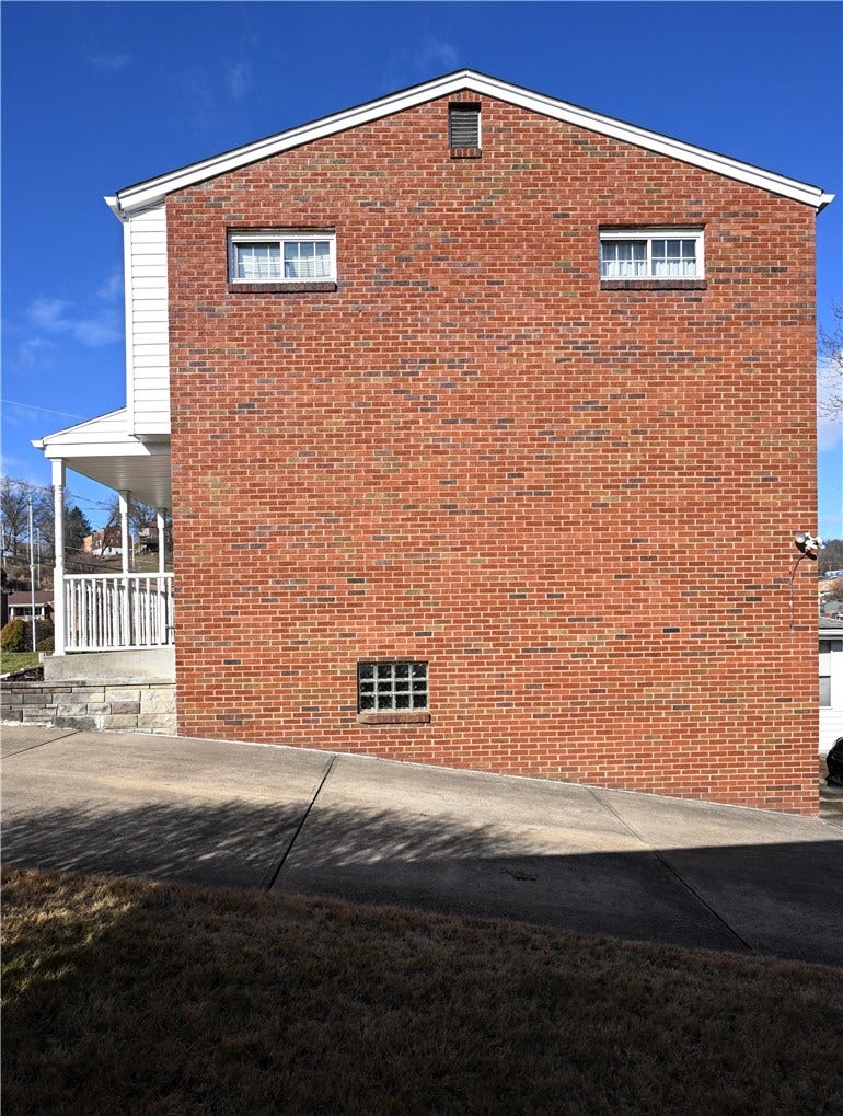 5015 Elmwood Dr, Pittsburgh, PA 15227 5015 Elmwood Dr, Pittsburgh, PA 15227