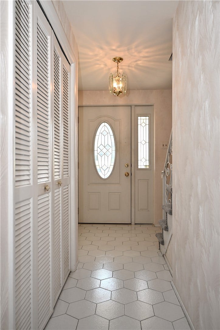 5015 Elmwood Dr, Pittsburgh, PA 15227 5015 Elmwood Dr, Pittsburgh, PA 15227