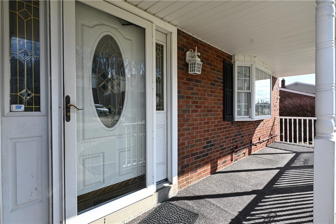 5015 Elmwood Dr, Pittsburgh, PA 15227 5015 Elmwood Dr, Pittsburgh, PA 15227