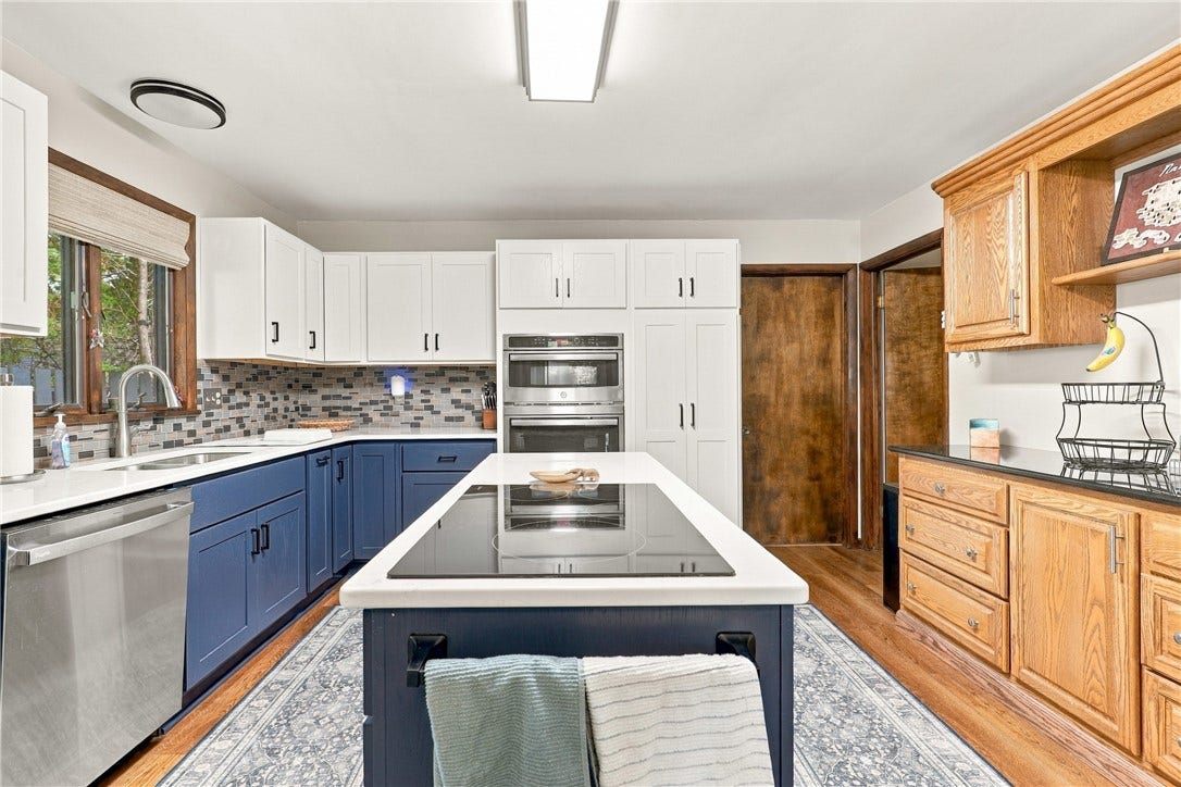 182 South Peninsula Drive, Central City, PA 15926