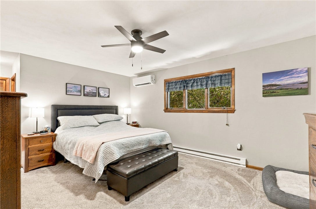 182 South Peninsula Drive, Central City, PA 15926