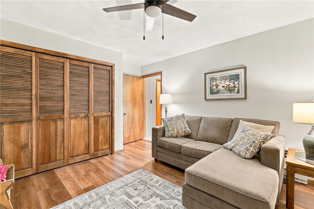 182 South Peninsula Drive, Central City, PA 15926