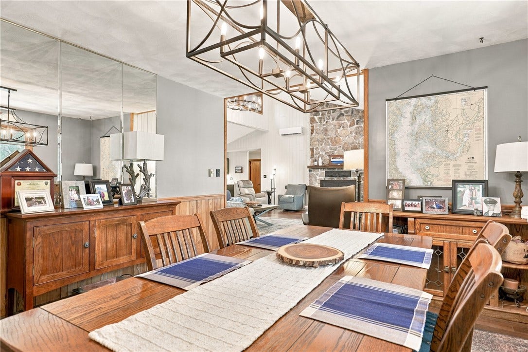 182 South Peninsula Drive, Central City, PA 15926