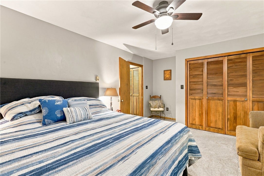 182 South Peninsula Drive, Central City, PA 15926