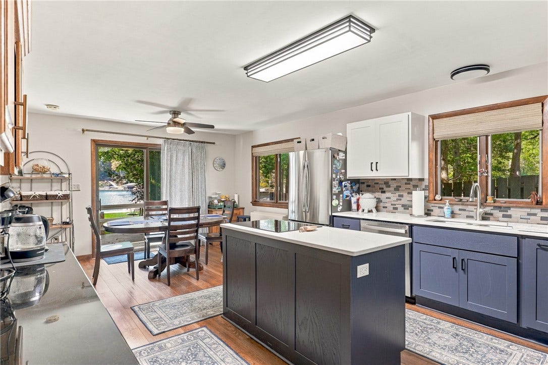 182 South Peninsula Drive, Central City, PA 15926