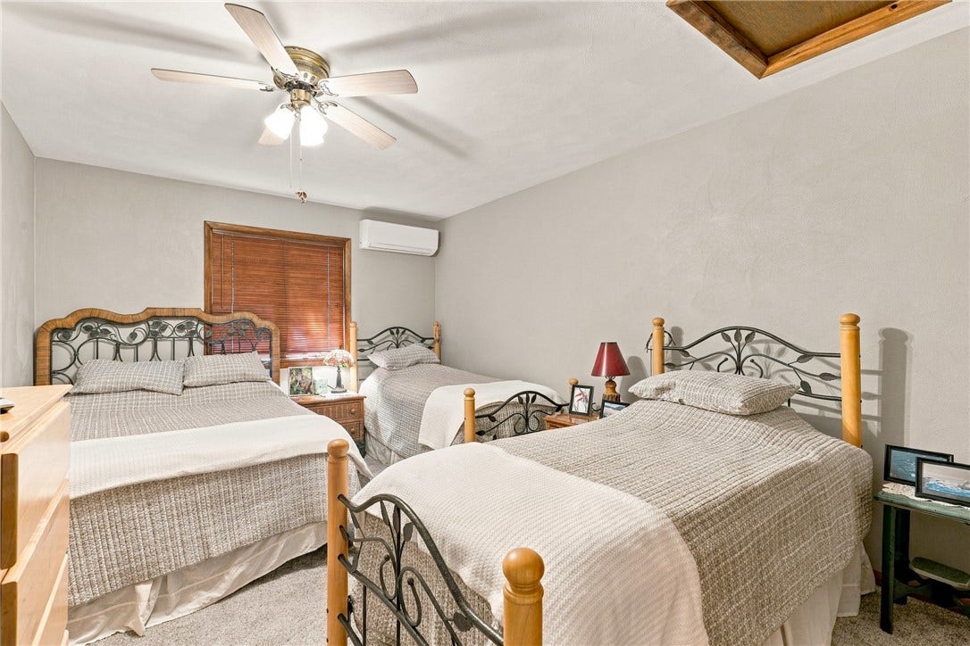 182 South Peninsula Drive, Central City, PA 15926