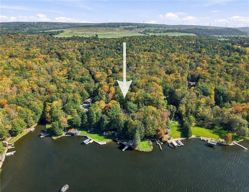 182 South Peninsula Drive, Central City, PA 15926
