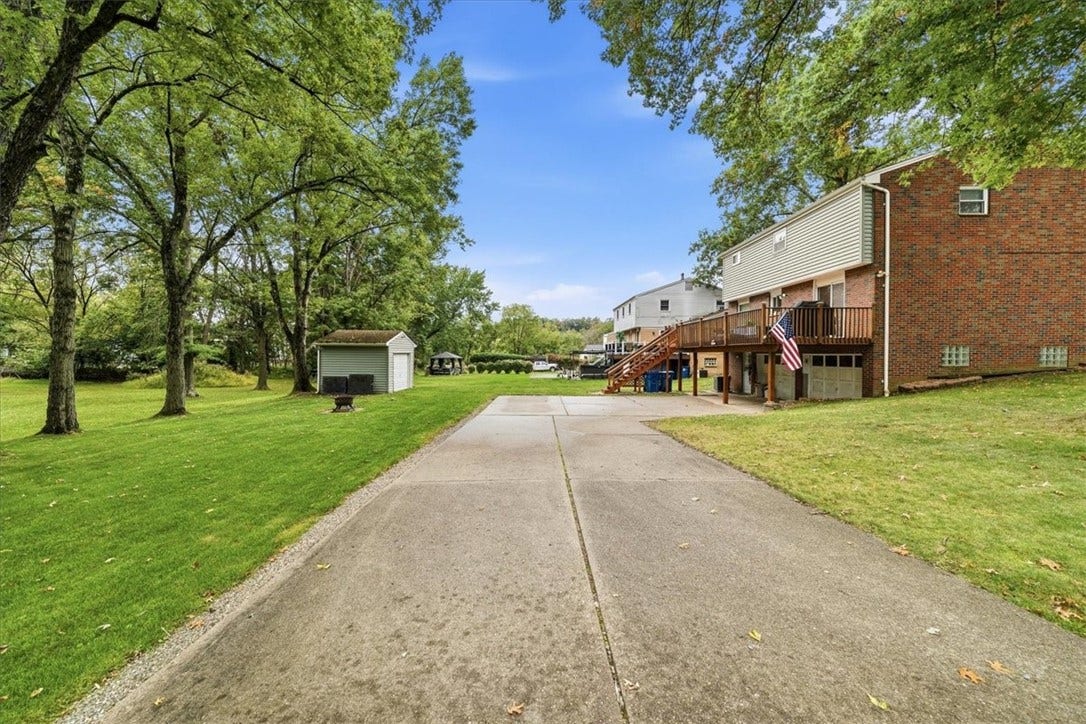 1015 Evergreen Dr, Pittsburgh, PA 15235 1015 Evergreen Dr, Pittsburgh, PA 15235