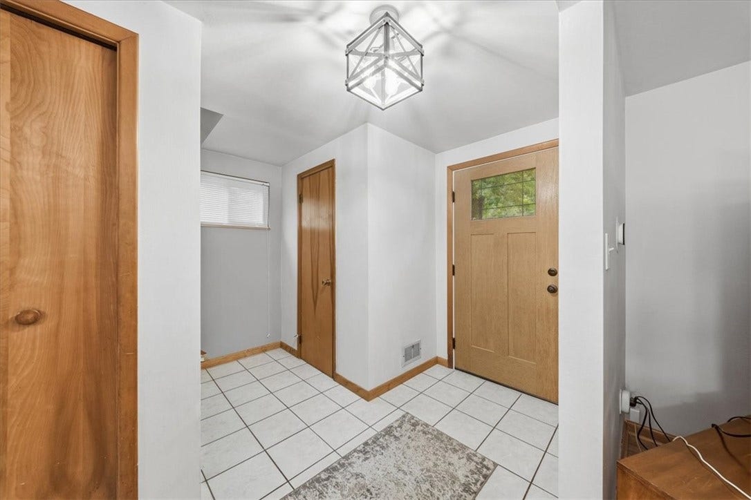 1015 Evergreen Dr, Pittsburgh, PA 15235 1015 Evergreen Dr, Pittsburgh, PA 15235