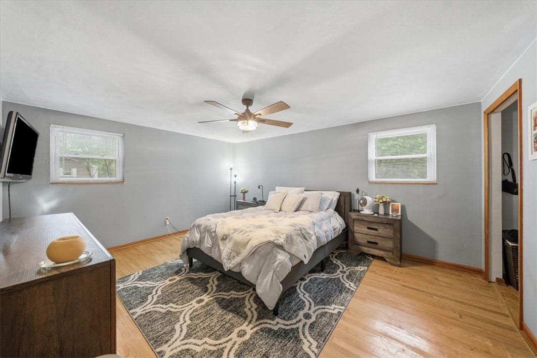 1015 Evergreen Dr, Pittsburgh, PA 15235 1015 Evergreen Dr, Pittsburgh, PA 15235