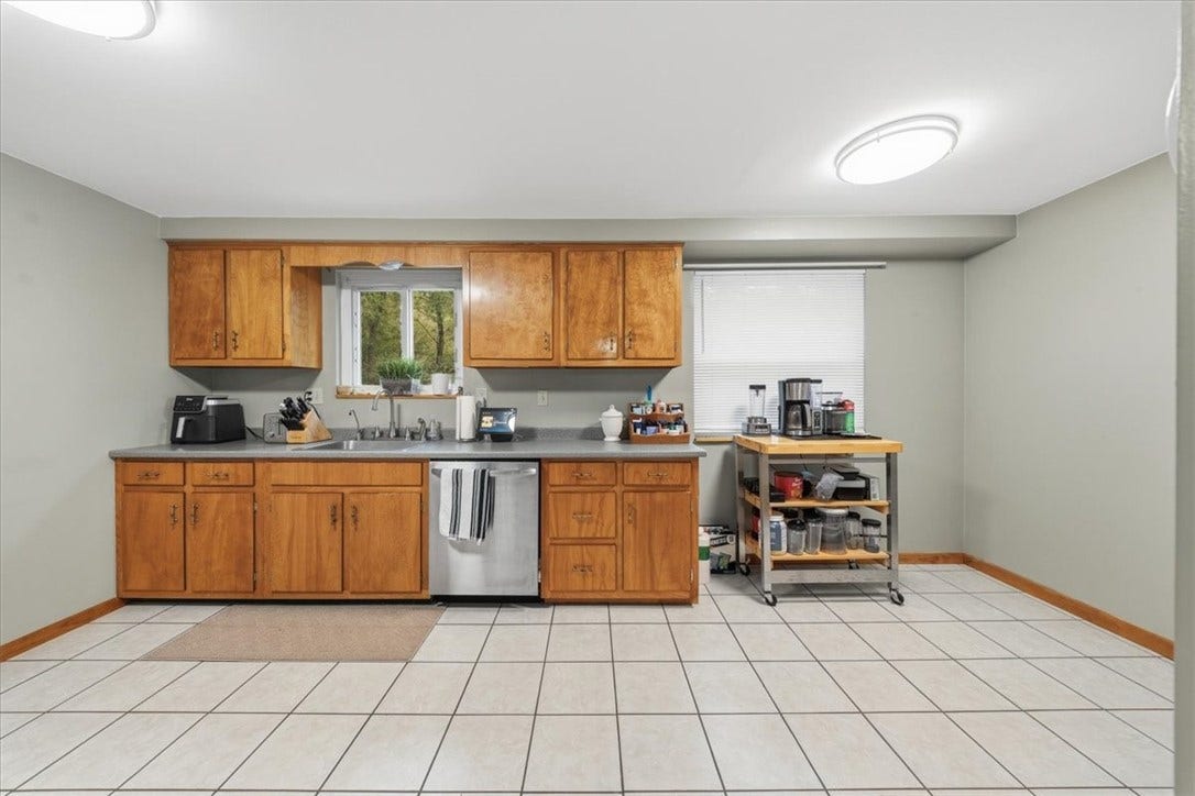1015 Evergreen Dr, Pittsburgh, PA 15235 1015 Evergreen Dr, Pittsburgh, PA 15235