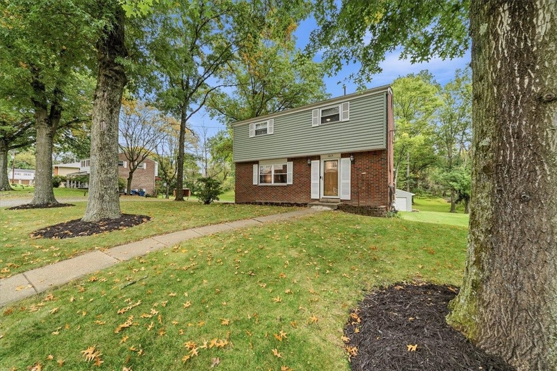 1015 Evergreen Dr, Pittsburgh, PA 15235 1015 Evergreen Dr, Pittsburgh, PA 15235