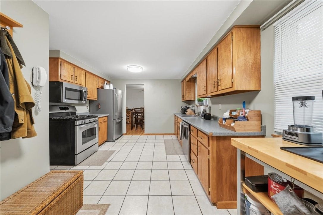 1015 Evergreen Dr, Pittsburgh, PA 15235 1015 Evergreen Dr, Pittsburgh, PA 15235