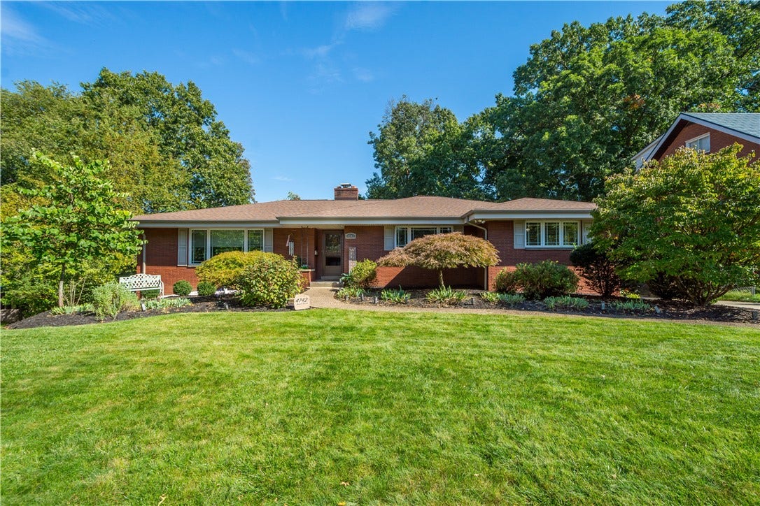 4742 Jewel Dr, Pittsburgh, PA 15236 4742 Jewel Dr, Pittsburgh, PA 15236