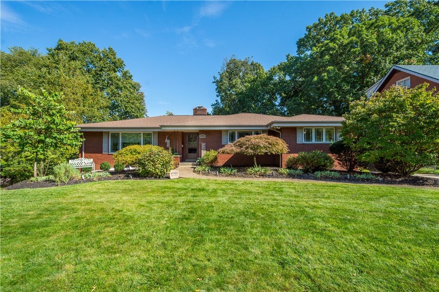 Property photo for 4742 Jewel Dr, Pittsburgh, PA